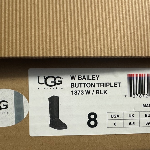 Brand New UGG Australia Bailey Button Triplet 1873 Black Women's Size 8 – In box - Picture 6 of 7